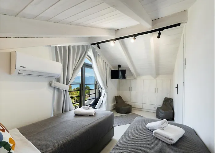 Panourgias Collection Apartment *